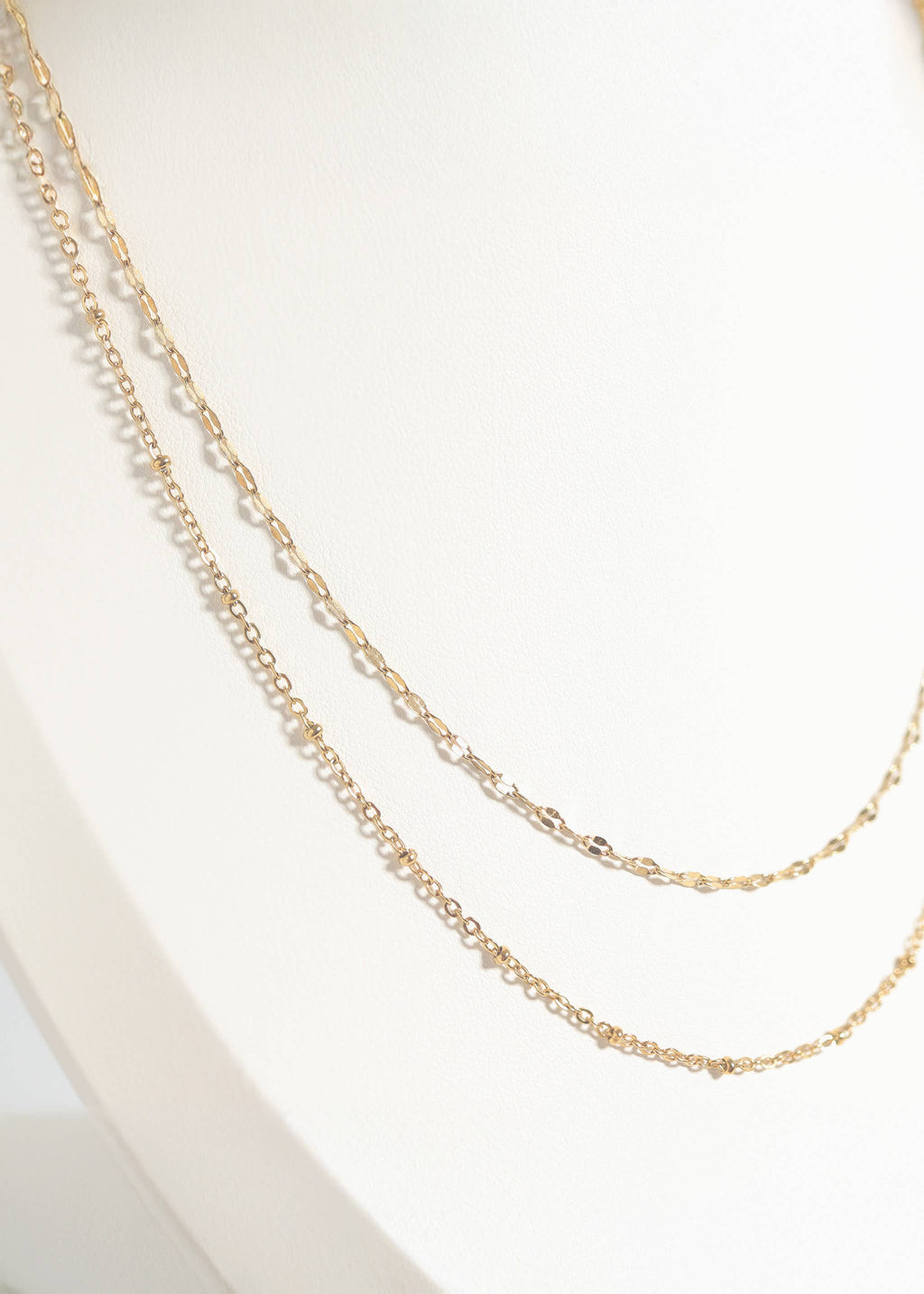 Natural Wood & Leather Necklace Display: White / Small