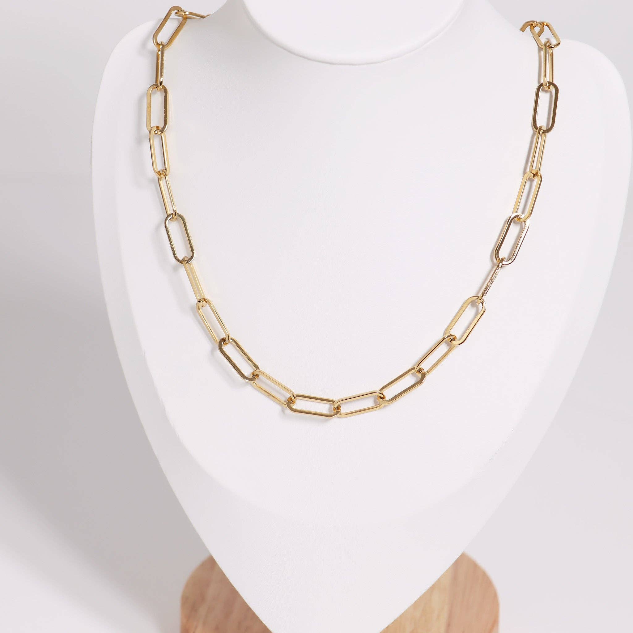 Natural Wood & Leather Necklace Display: White / Large